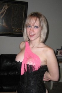 , 20  female escort, nanaimo