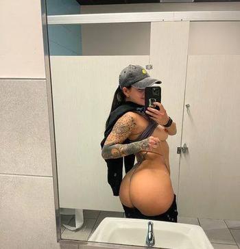 Margret, 23 Caucasian/White female escort, Nanaimo